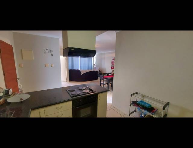 2 BEDROOM APARTMENT FOR SALE IN UMHLANGA RIDGE